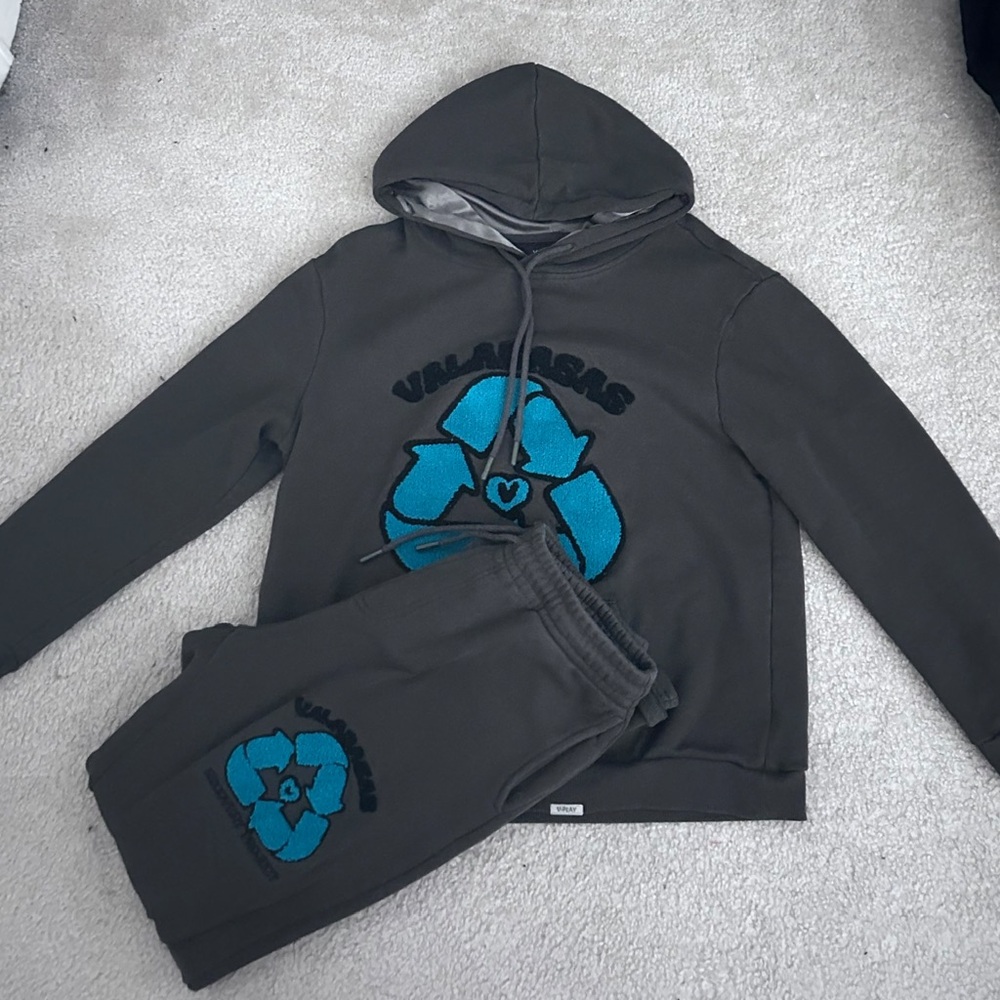 Valabases “legends never die” Hoodie and Sweatpants Set - Grey/Blue